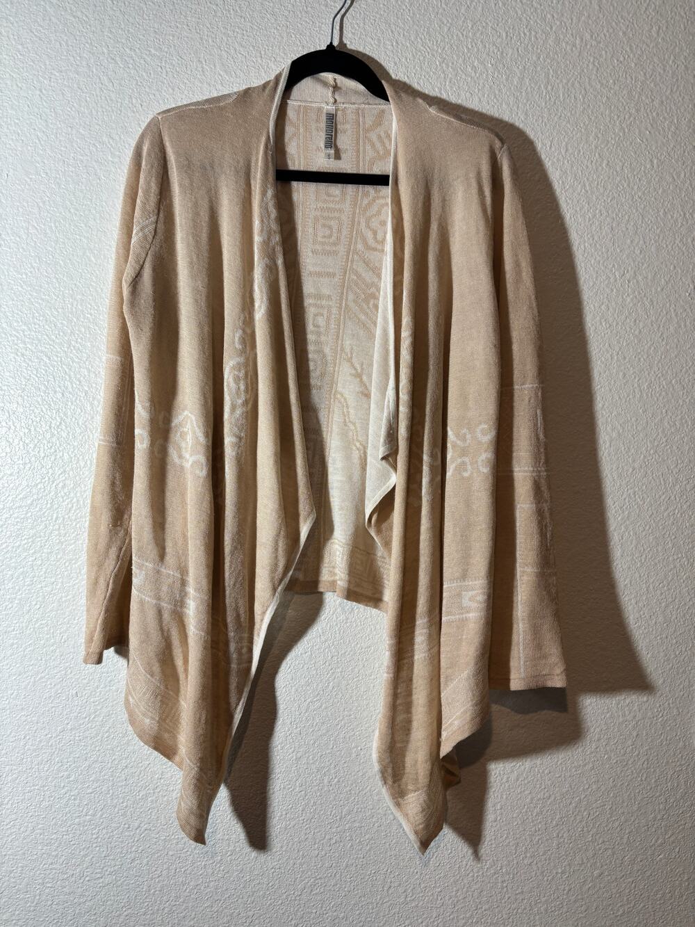 Monoreno Women's Size S Linen Blend Damask Beige Asymmetric Hem Cardigan Sweater